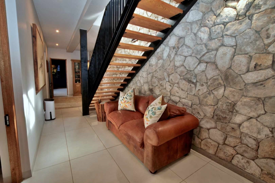 4 Bedroom Property for Sale in Stilbaai Wes Western Cape